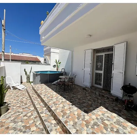 Adua Villa Torre Santa Sabina