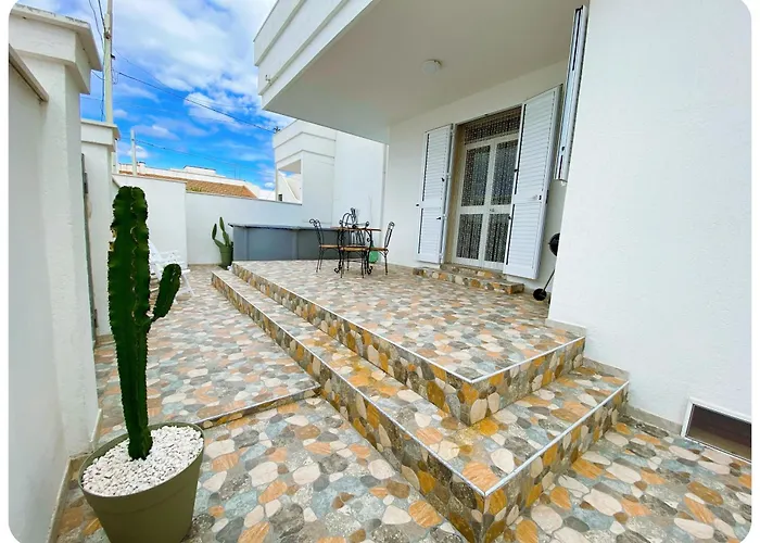 Adua Torre Santa Sabina